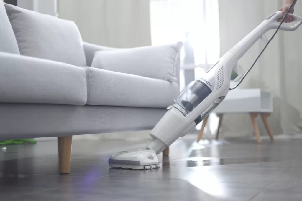 Un aspirateur nettoyeur vapeur